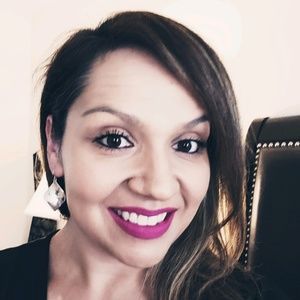 Meet your Posher, Rochelle